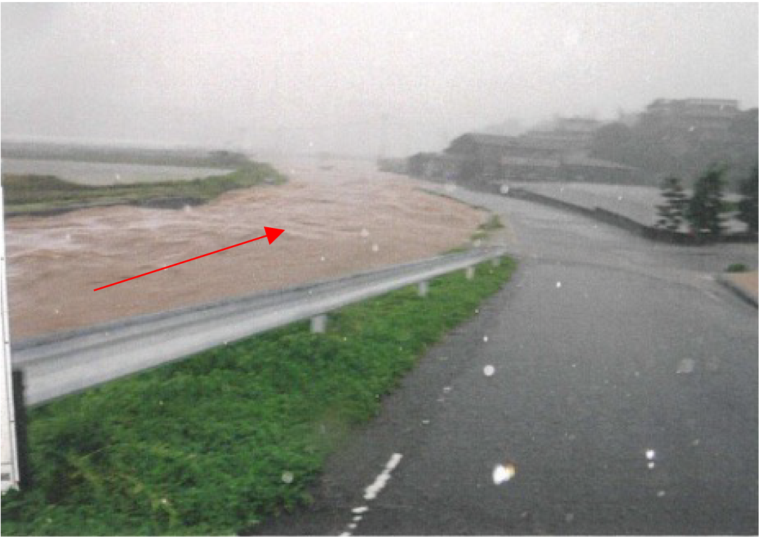 洪水状況の画像